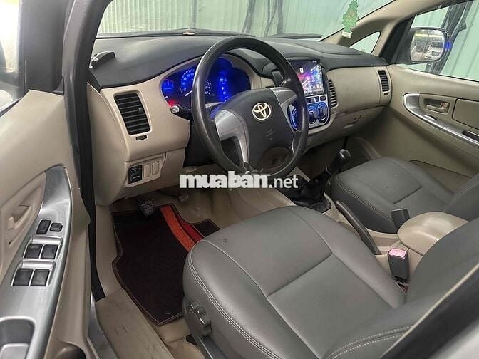 Bán xe Toyota Innova 2014