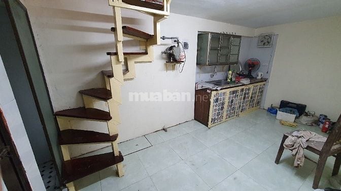 Cho thuê căn nhà mặt phố Hoàng Hoa Thám- khu vực gần Lăng Bác