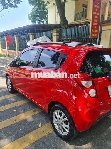 Nhà cần bán Spark 5 chỗ 2016 bản đủ LT
