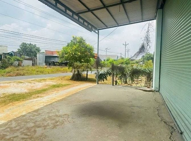 Chú Vũ Kẹt tiền bán nhà kho 240m2 ở xã Tân Phú Trung - Củ Chi giá 730 