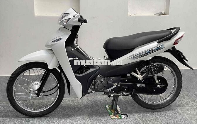 ALPHA 110,2024 LƯỚT 2700km,ÁO KEO FULL XE,NHƯ MỚI