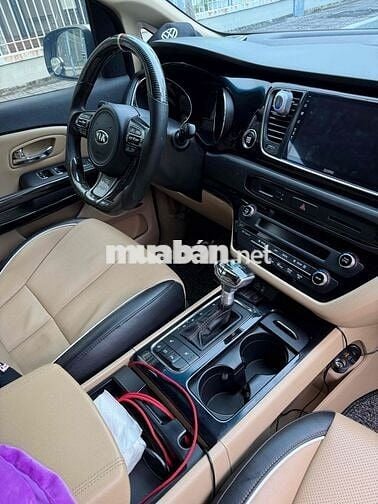 Kia Sedona 2017 2.2L DATH - 150000 km