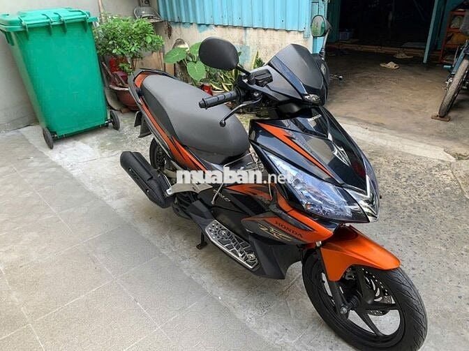 Xe 2009 đời đầu – Zin 100% – Giữ kỹ như mới