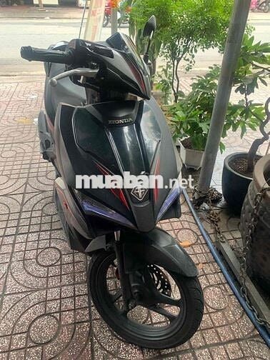CẦN BÁN XE AIRBLADE BẢN ĐẶC BIỆT 2018