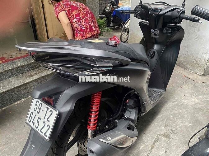 Cần bán xe Sh 125 trùm mền