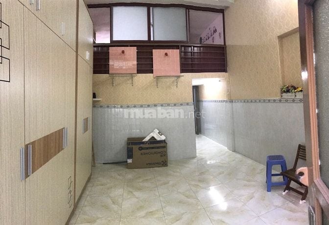 Cho thuê nguyên căn lầu 2, căn góc, khoảng 50m2, đường Hùng Vương, Q5