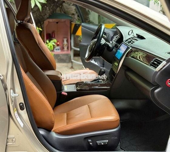 Toyota Camry 2018 2.5Q - Nâu Vàng - 75511 km