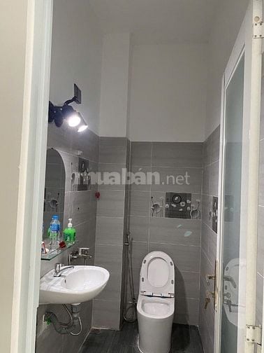 Cần cho thuê nhà mặt tiền , 69A đường 43, Tân Quy Q7