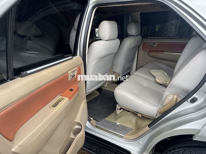Toyota Fortuner 2009 2.5G - 250000 km