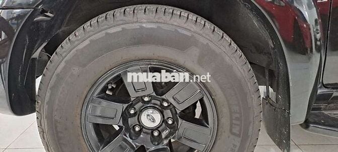 Ford everest số tự động máy dầu cực đẹp mới