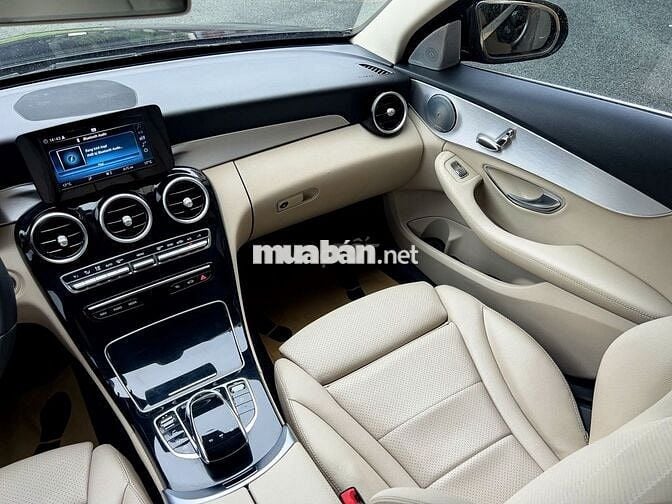 Mercedes C180 sản xuất 2019