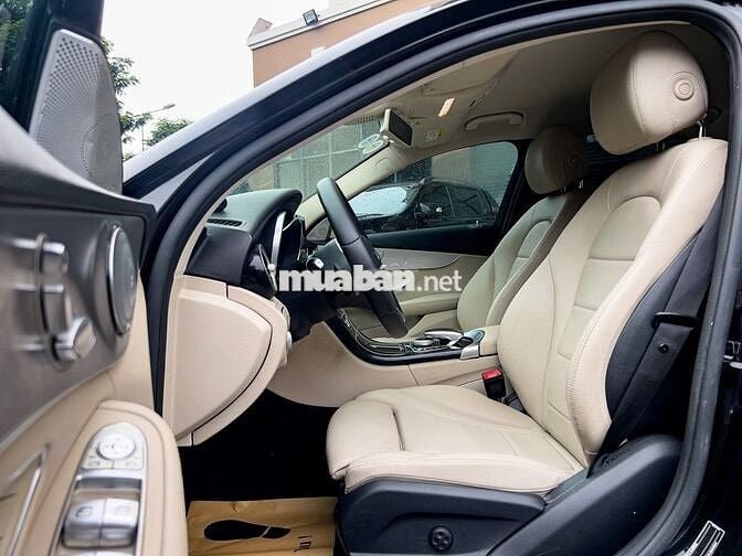 Mercedes C180 sản xuất 2019