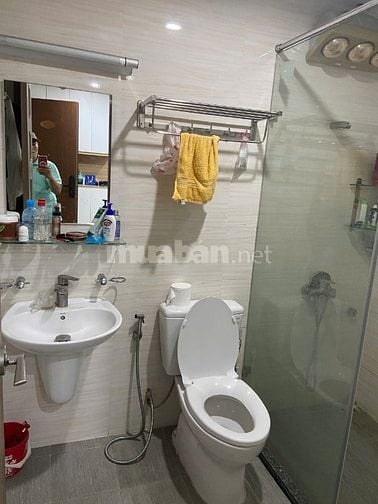 Cho thuê căn hộ 2 phòng ngủ, tầng 12, chung cư Vina Hud 536 Minh Khai