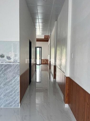 Nhà cấp 4 cực kỳ rộng rãi, SHR, 161,3m2, Trung Lập Hạ, Giá 890 Triệu.