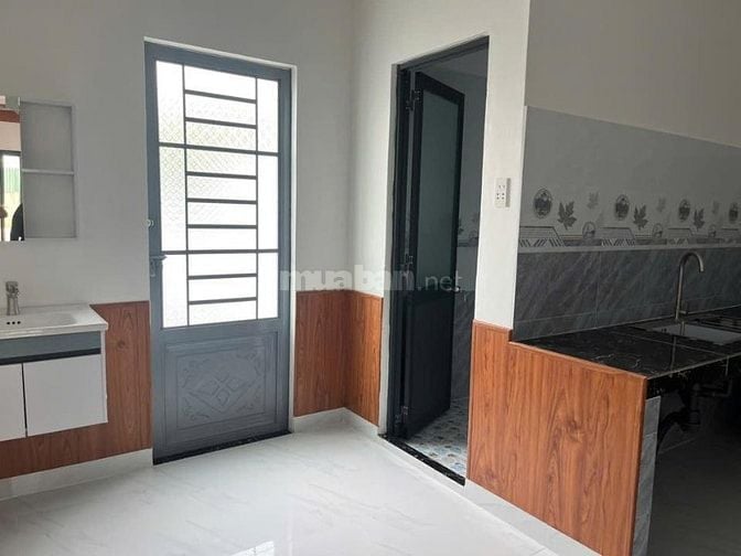 Nhà cấp 4 cực kỳ rộng rãi, SHR, 161,3m2, Trung Lập Hạ, Giá 890 Triệu.