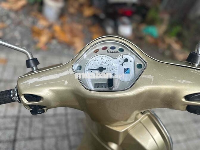 Xe Vespa Piaggo LX150