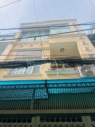 Hẻm 463 CMT8 4Tầng,Ngang 5,2m Gần Trường Học,thông ra Hoà Hưng