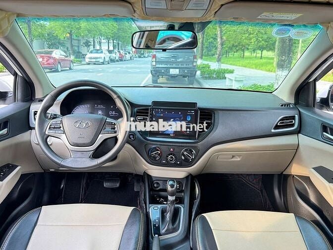 Hyundai Accent 2021 1.4 AT màu trắng cực đẹp