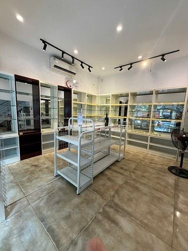 Chính chủ cho thuê nguyên căn mặt phố số 12 phố Thọ Lão, Hai Bà Trưng