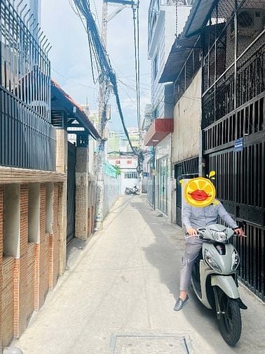 Hẻm 463 CMT8 4Tầng,Ngang 5,2m Gần Trường Học,thông ra Hoà Hưng