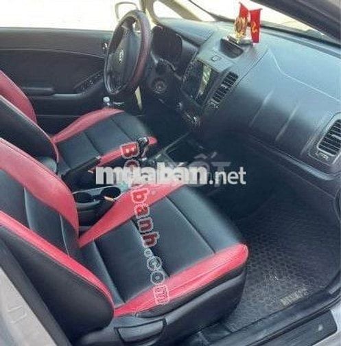 Kia K3 1.6 MT 2015 số sàn
