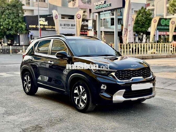 Kia Sonet 2023 Luxury 1.5 AT - 16000 km