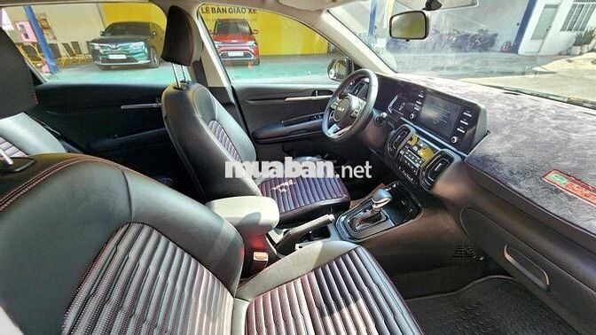 Kia Sonet 2023 Luxury 1.5 AT - 16000 km