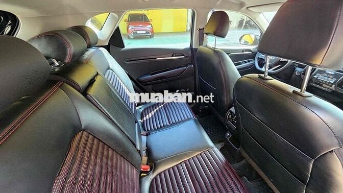 Kia Sonet 2023 Luxury 1.5 AT - 16000 km