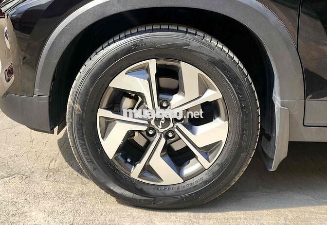 Kia Sonet 2023 Luxury 1.5 AT - 16000 km