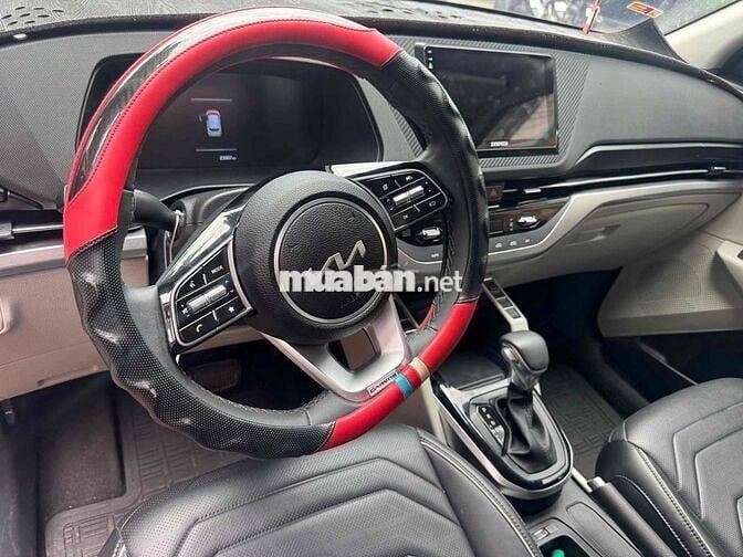Kia Carens 2023 1.5G Luxury - 23000 km