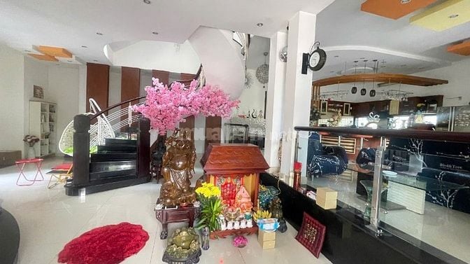 Chính chủ cho thuê Biệt thự rộng 500m Phú Mỹ Q7 giá 80triệu nhà đẹp