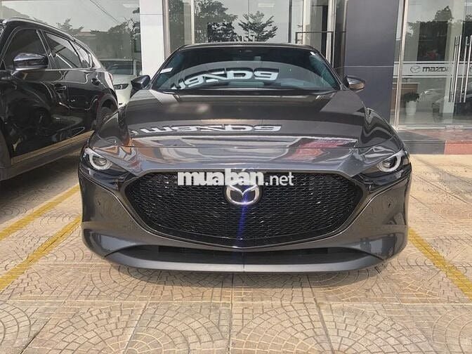 MAZDA 3 - ƯU ĐÃI GIÁ 20TR + QUÀ TẶNG