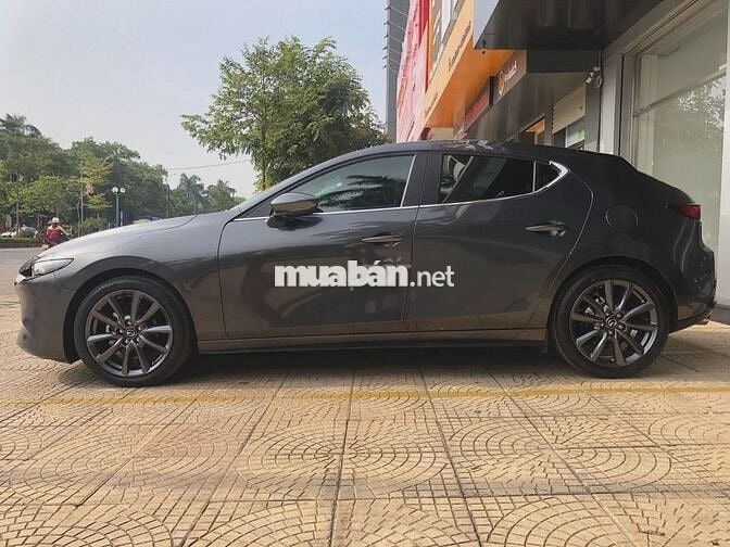 MAZDA 3 - ƯU ĐÃI GIÁ 20TR + QUÀ TẶNG