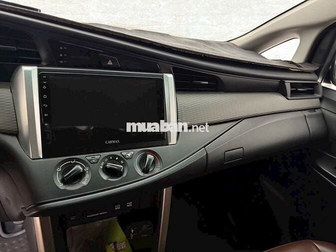 Toyota Innova 2017 2.0E - 176000 km