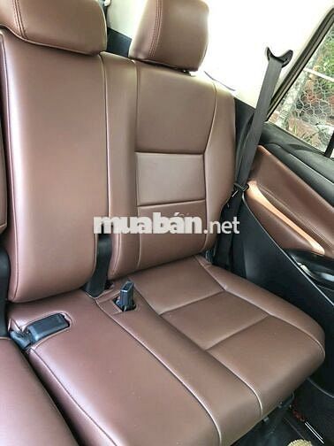 Toyota Innova 2017 2.0E - 176000 km