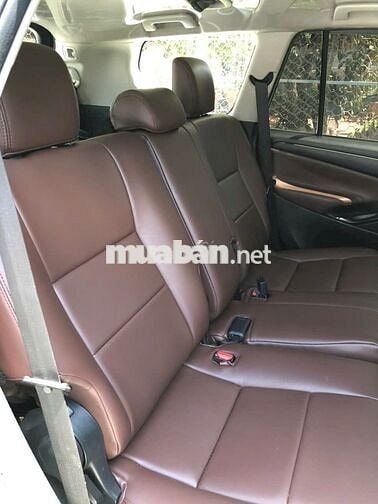 Toyota Innova 2017 2.0E - 176000 km