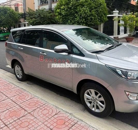 Toyota Innova 2.0E 2019