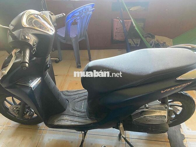 Honda Vision 2023 odo 5000km