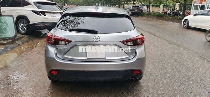 Mazda 3 2016 1.5 AT Hatchback - 103000 km