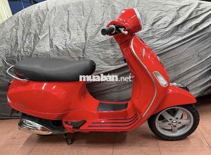 CẦN BÁN VESPA LX 125 IE