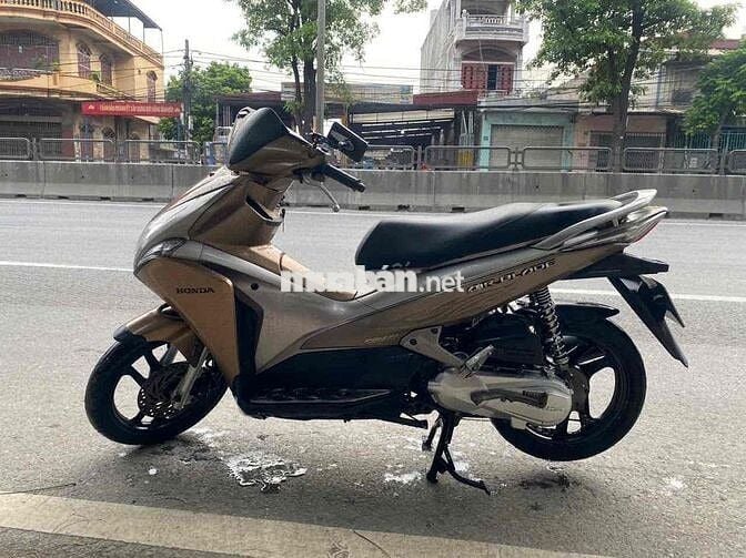 Honda airblade êm đẹp mê ly như hình