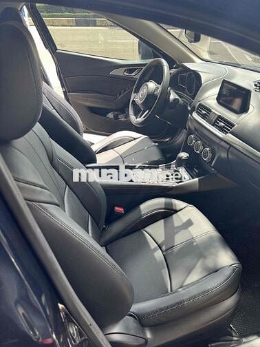 Mazda 3 2018 1.5 AT Sedan - 60 km