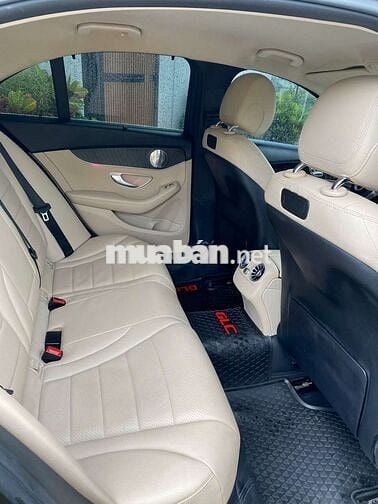 Connect Auto bán Mercedes C200 2017 đã lên AMG