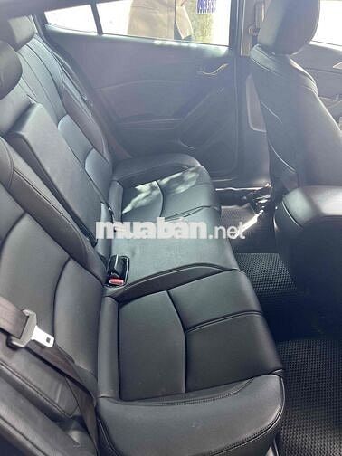 Mazda 3 2018 1.5 AT Sedan - 60 km
