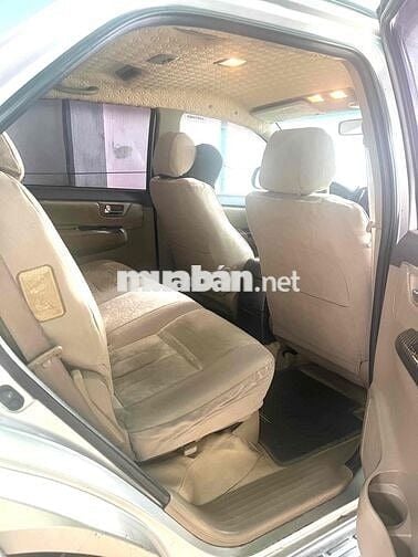 Toyota Fortuner 2012 2.5G - 140000 km
