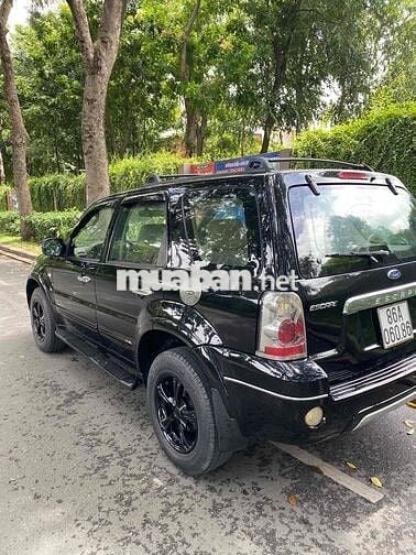Ford Escape 2004 2.3L XLS - 256000 km