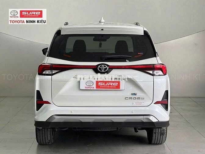 Toyota Veloz Cross 2022 CVT Top - 28.000 km