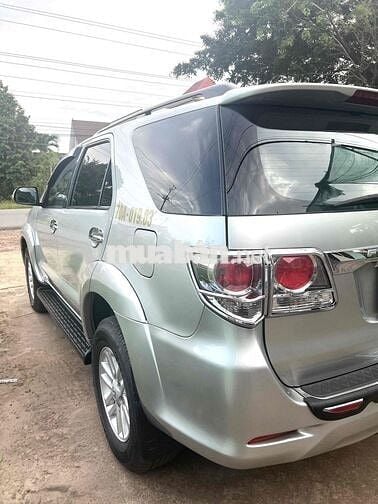 Toyota Fortuner 2012 2.5G - 140000 km