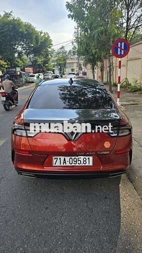 VinFast Lux A2.0 2020 Plus 2.0 AT - 71000 km
