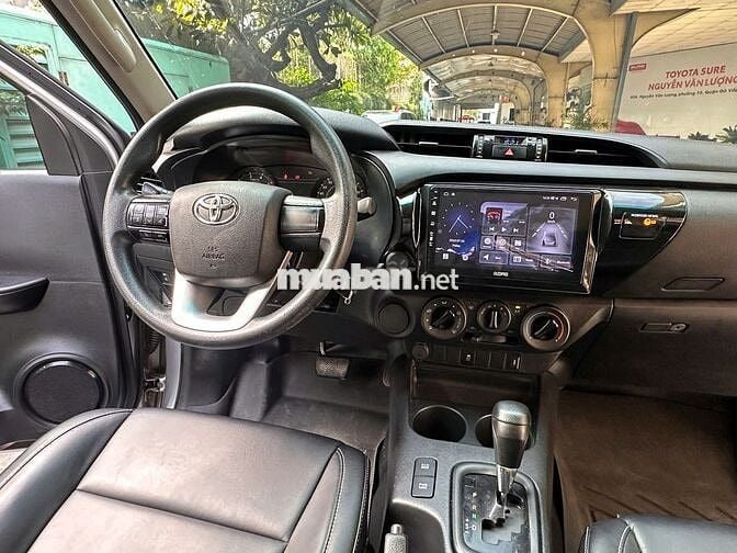 Hilux 2.4E AT 4x2 (HK)